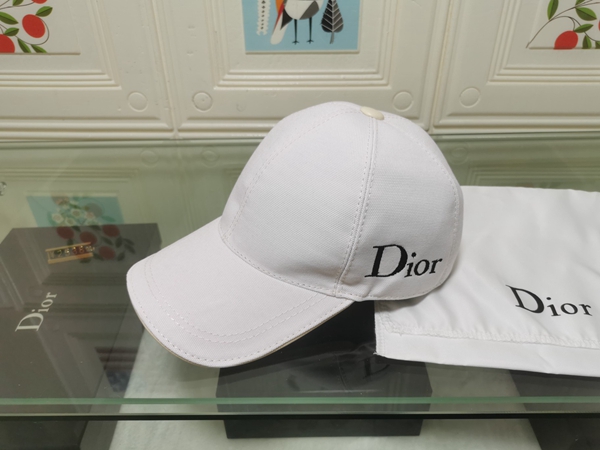 ブランド帽子正面デザイン